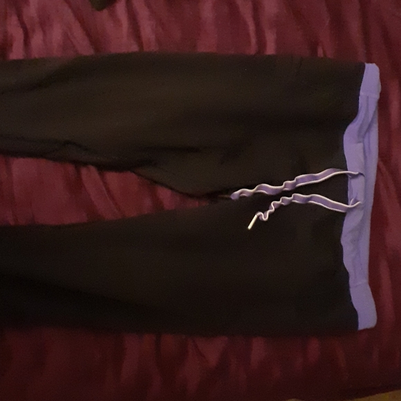 Lulu lemen pants - Picture 2 of 4